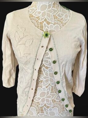 Women’s Cream Cardigan with Green Accent Buttons